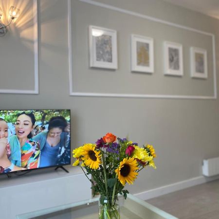 Stunning Apartment In Leeds- Financial District 리즈 외부 사진
