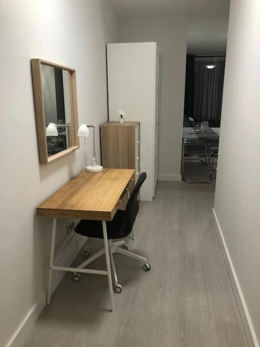Stunning Apartment In Leeds- Financial District 리즈 외부 사진