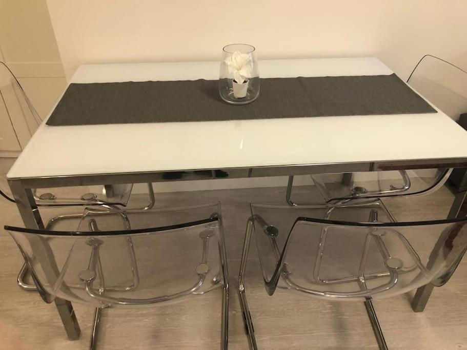 Stunning Apartment In Leeds- Financial District 리즈 외부 사진