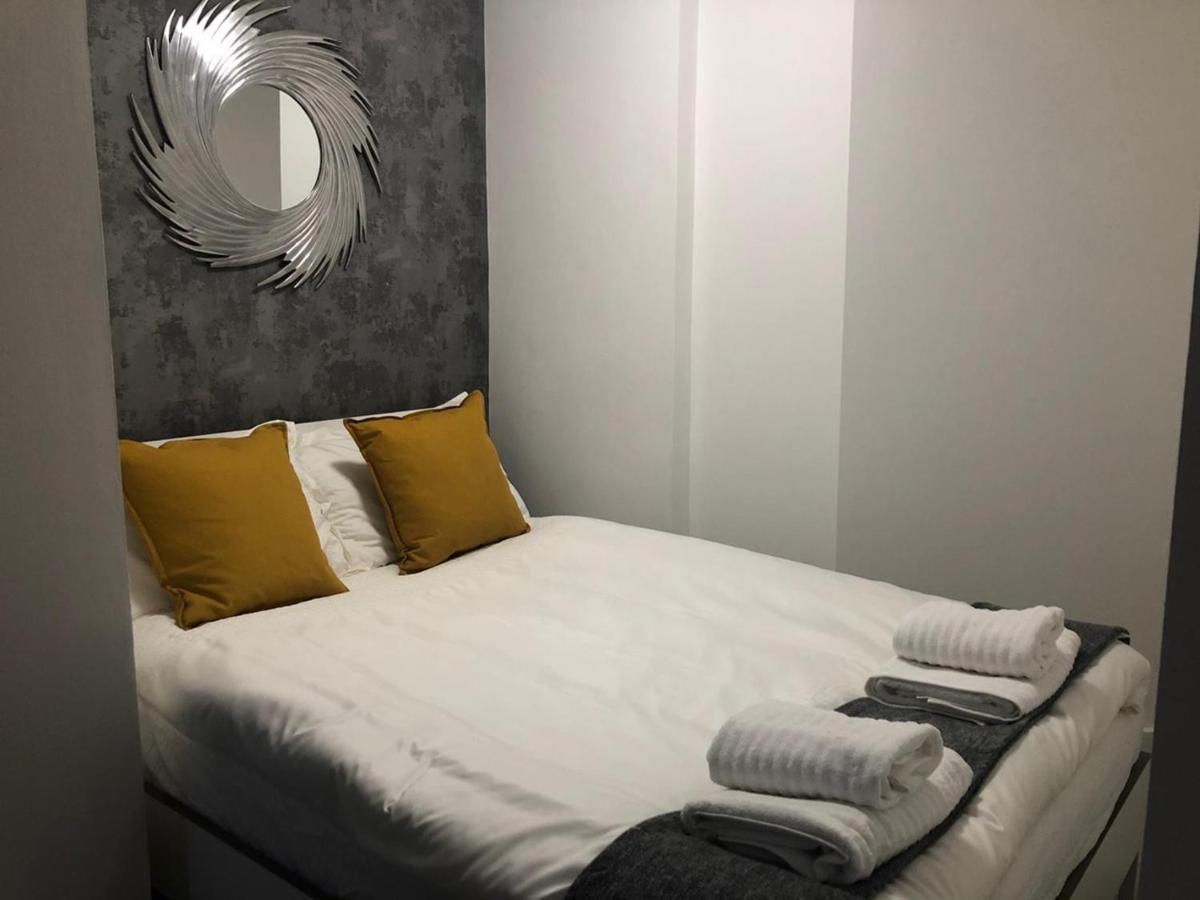 Stunning Apartment In Leeds- Financial District 리즈 외부 사진
